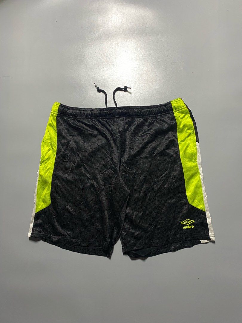 Umbro Shorts (Category: Shorts) located in Pasay City. Submitted by thrift.wards (Listing ID 1466925686, Image 1). Description: size: 34 to 38 leg hole: 13 length: 19 minimal lints .