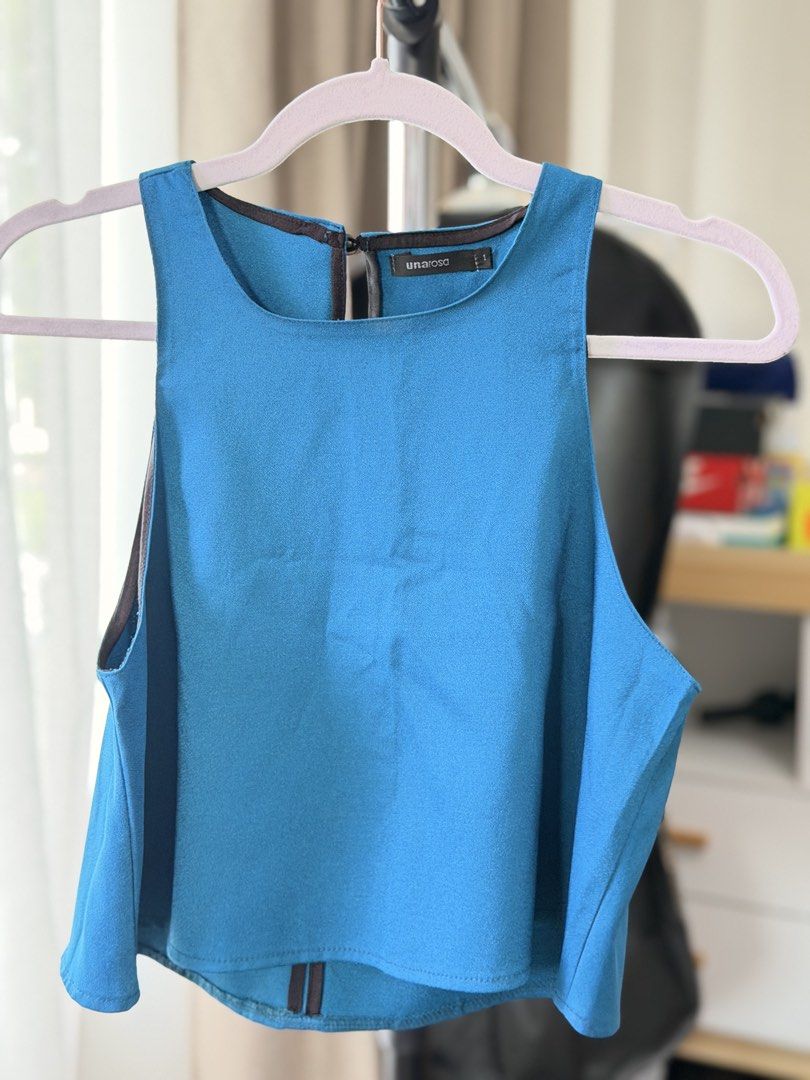 Unarosa Teal Coordinates Set (Category: Sets or Coordinates) located in Santa Rosa. Submitted by rainscloset29 (Listing ID 1466784080, Image 3). Description: . Brand: Unarosa . Color: Teal blue . Size: Medium . Condition: Worn twice, no flaws . Set includes a sleeveless top and matching wide-leg pants . Exact measurements are unavailable, so please refer to the size and actual photos before purchasing. . Pickup: Nuvali, Santa Rosa, Laguna . Deliv