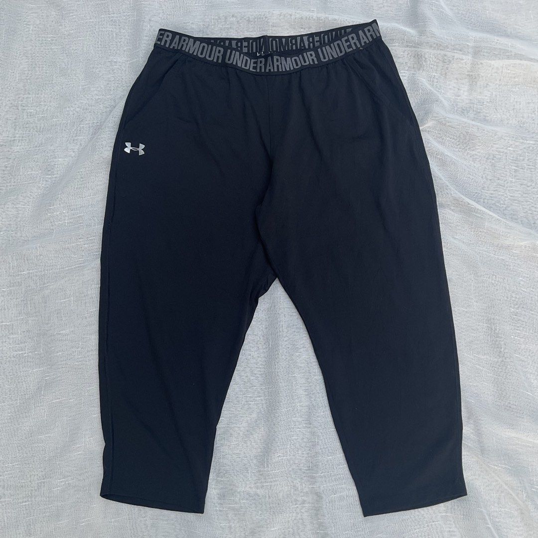 UNDER ARMOUR HEATGEAR LOOSE PANTS (Category: Activewear) located in Basista. Submitted by b.boutique (Listing ID 1466874960, Image 2). Description: UNDER ARMOUR HEATGEAR LOOSE PANTS Size: 33-37 Length:32 Color: Black Like new condition! With pocket!.