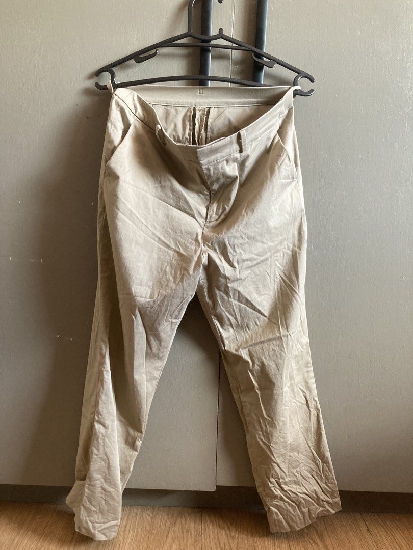 Uniqlo Beige Pants Size L (Category: Other Bottoms) located in Iligan City. Submitted by phoebedecluttersorigitems (Listing ID 1466925192, Image 1). Description: - Brand: Uniqlo - Item: Beige Trousers - Size: L (Waist: 69-75cm | Hips: 94-100cm) - Material: 72% Cotton, 22% Rayon, 6% Spandex (soft, breathable, with slight stretch) - Style: Versatile neutral color, perfect for office attire or daily casual wear - Pairing: Easily matches with basic t