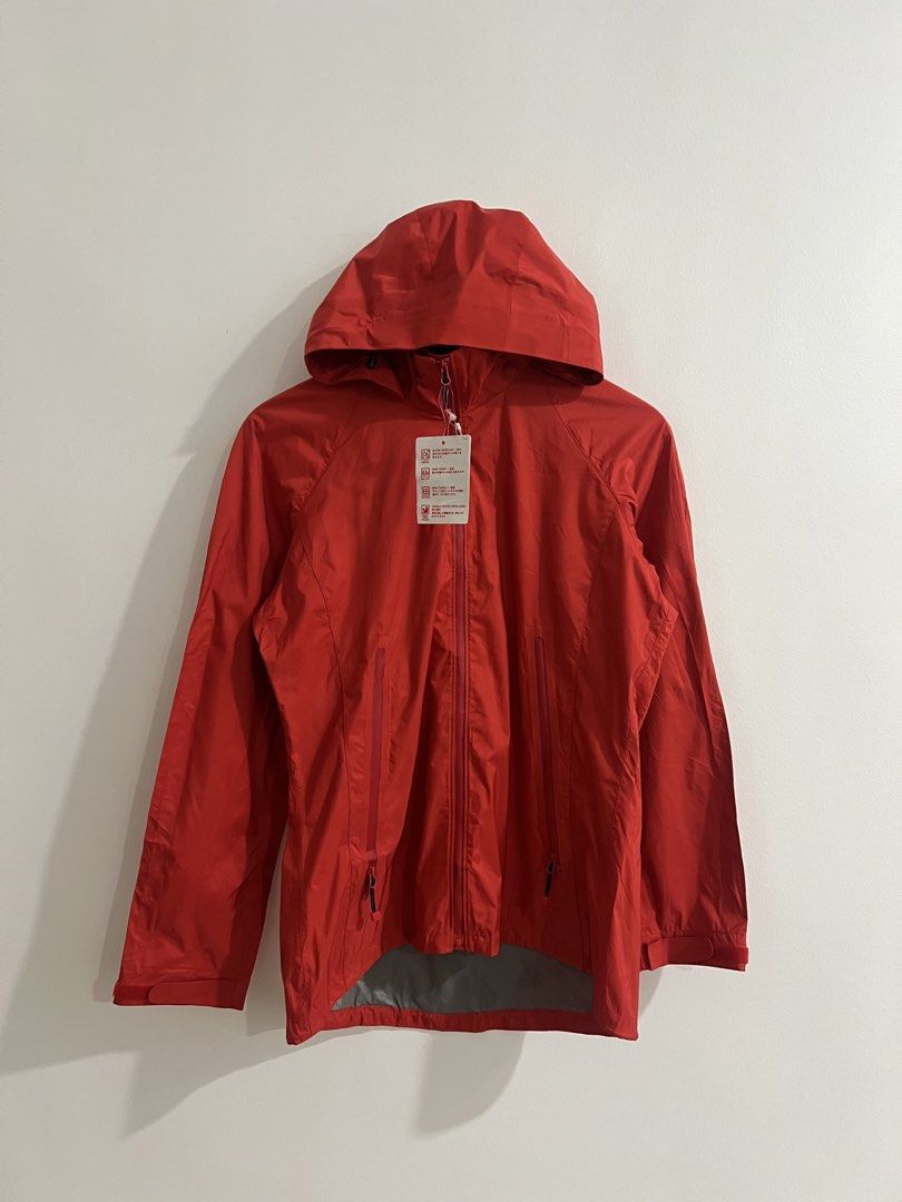 Uniqlo Block Teck Parka Water Resistant Jacket (Authentic) (Category: Activewear) located in Iligan City. Submitted by wenologgyy (Listing ID 1466956112, Image 2). Description: Uniqlo Block Teck Parka Waterproof Jacket (Authentic) •(Very Good Condition) (Brand new tags) (Packable Hood) •(Issue:) • (Size Medium on tag) (Small-Med) 💰₱ 688.