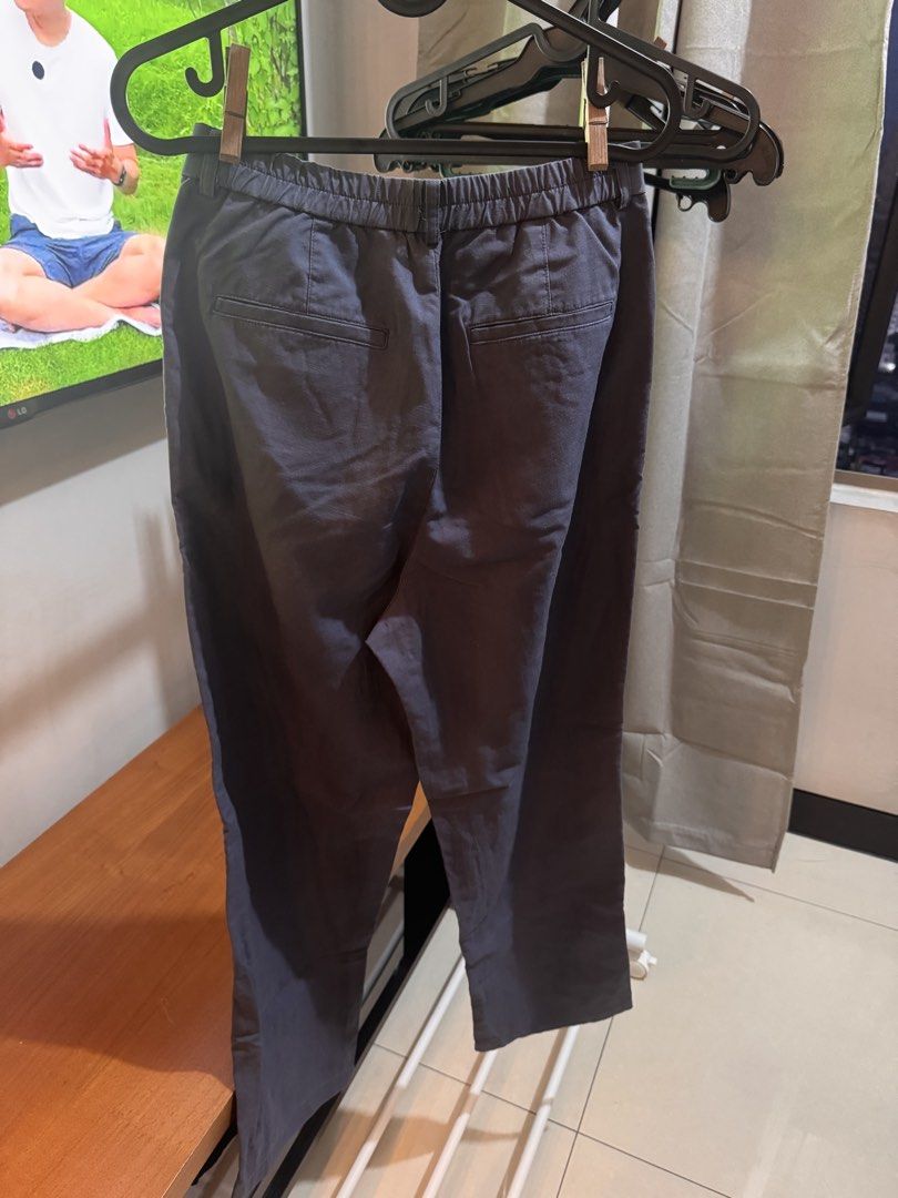 Uniqlo blue pants (Category: Other Bottoms) located in Quezon City. Submitted by essief (Listing ID 1466919997, Image 3). Description: Straight leg and high waisted blue pants RFS: Sizing up No issues No when worn photos .