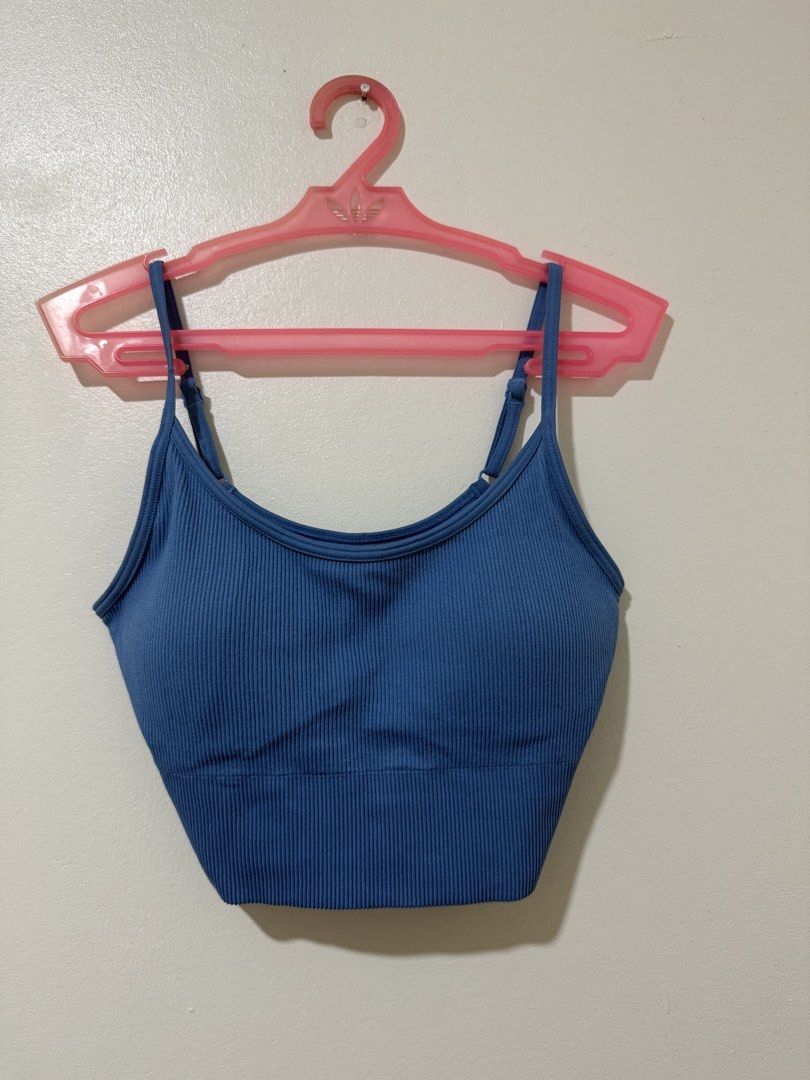 UNIQLO Blue Ribbed Bra (Category: Sleeveless) located in Manila. Submitted by itsmerawrs (Listing ID 1466789240, Image 1). Description: .
