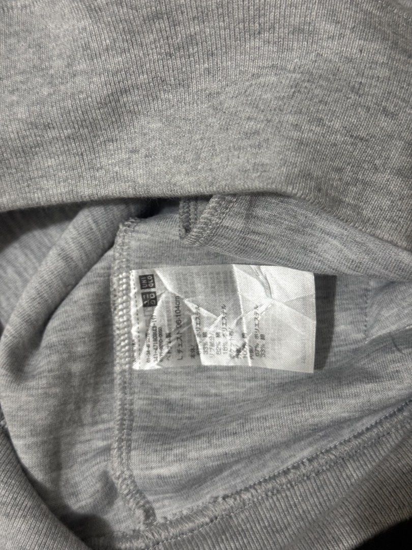 Uniqlo C Sweat Oversized Pullover Hoodie (Gray) (Category: Coats, Jackets and Outerwear) located in Taguig. Submitted by saintchristian (Listing ID 1466791479, Image 3). Description: NO ISSUES GOOD AS NEW.