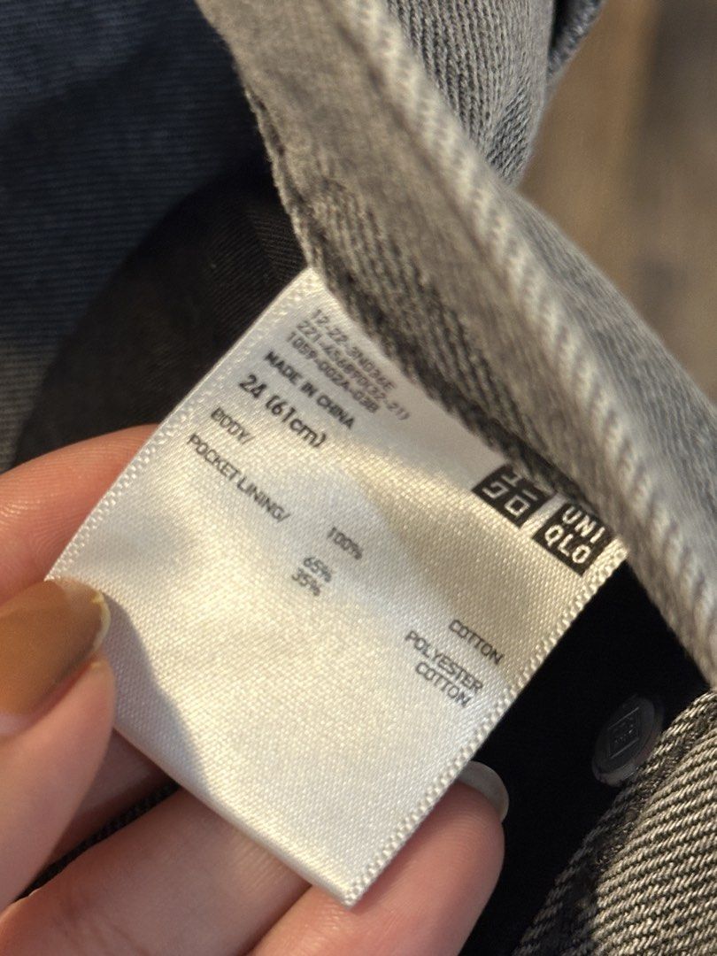 Uniqlo Denim Shorts (24) (Category: Shorts) located in General Trias. Submitted by koobon (Listing ID 1466926790, Image 3). Description: .