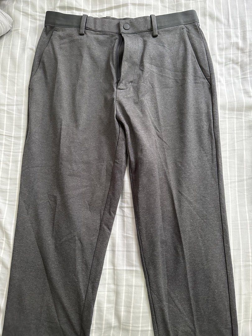 Uniqlo gray trousers (Category: Trousers) located in Manila. Submitted by ilovemikunakano (Listing ID 1466907851, Image 1). Description: Used only once.