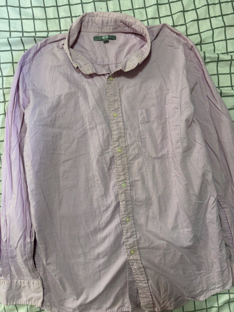 Uniqlo long-sleeve button-down (Category: Longsleeves) located in Quezon City. Submitted by pinkyswearshop (Listing ID 1466828721, Image 2). Description: .