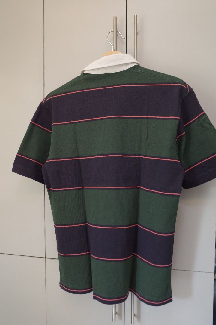 Uniqlo Polo Shirt (Category: Tshirts & Polo Shirts ) located in Taguig. Submitted by arajabati29836 (Listing ID 1466790378, Image 2). Description: .