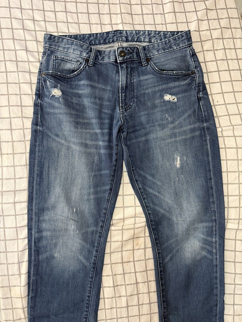 Uniqlo Slim fit pants (Category: Jeans) located in Quezon City. Submitted by pinkystrends.co (Listing ID 1466845968, Image 2). Description: .
