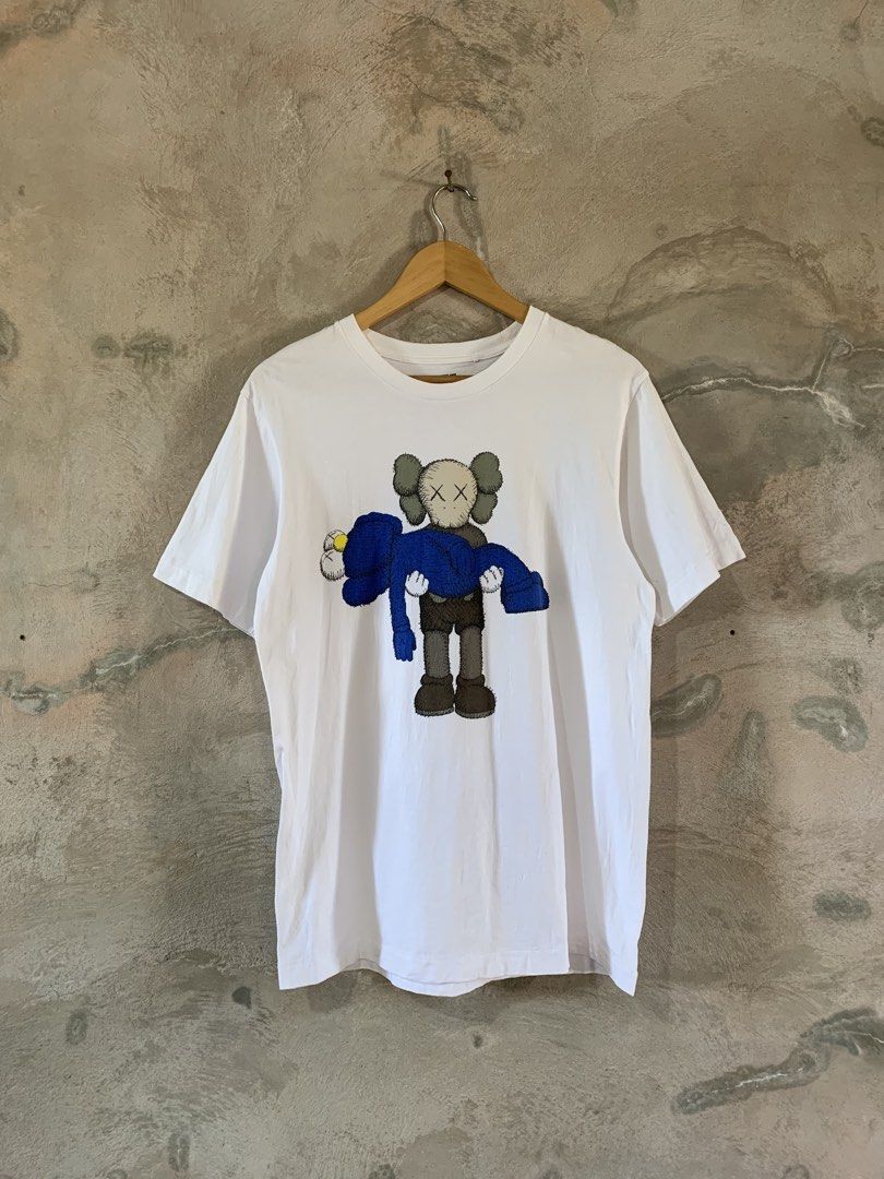 Uniqlo x kaws (Category: Activewear) located in Famy. Submitted by stuffxsogood. (Listing ID 1466854037, Image 1). Description: Uniqlo x kaws Large 20x27.5 Good as new.