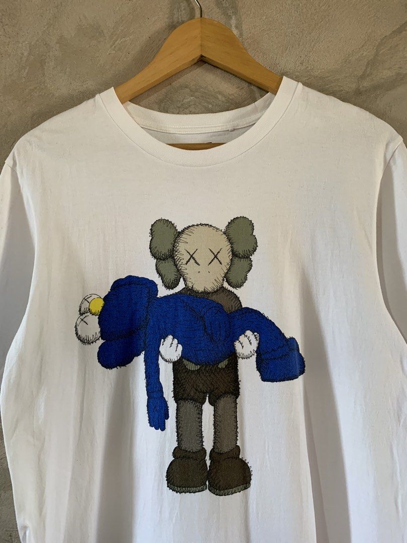 Uniqlo x kaws (Category: Activewear) located in Famy. Submitted by stuffxsogood. (Listing ID 1466854037, Image 2). Description: Uniqlo x kaws Large 20x27.5 Good as new.
