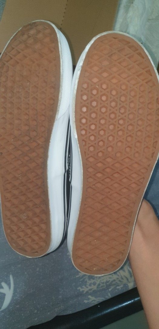 Vans Authentic Black White Canvas Sneakers (Category: Sneakers) located in Manila. Submitted by jonanana28 (Listing ID 1466873805, Image 2). Description: Vans classic womens 2x lng nagamit 1,900 sta ana manila location asap .