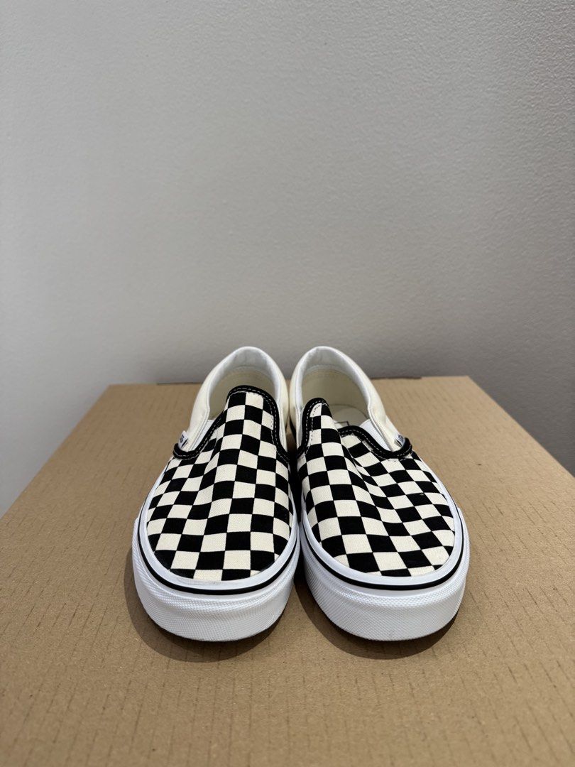 VANS (CLASSIC SLIP-ON CHECKERBOARD) (Category: Shoe inserts) located in Taguig. Submitted by xyrarabos (Listing ID 1466967245, Image 2). Description: Bought at U.S. Vans for $65; never used. Size: W6.5, fits W7. No box..