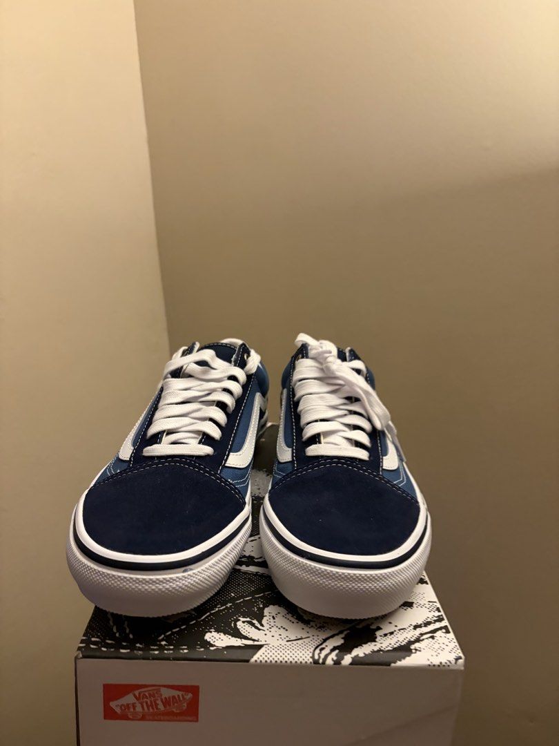 Vans Old Skool Skate (White/Navy Blue) (Category: Sneakers) located in Angeles City. Submitted by cozy.kickzz (Listing ID 1466849757, Image 2). Description: Vans Old Skool Skate (White/Navy Blue) Size 9 mens Price:4,498 (below srp) Brandnew With box Dm me 📍Angeles City Pampanga.