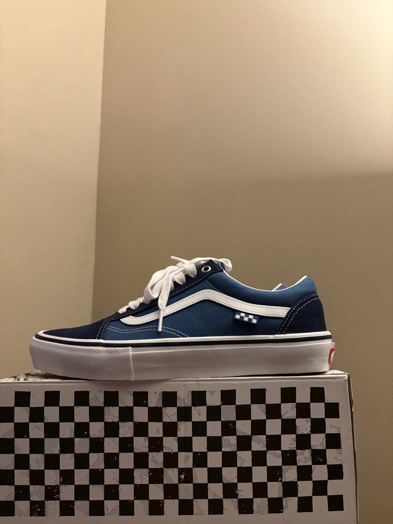 Vans Old Skool Skate (White/Navy Blue) (Category: Sneakers) located in Angeles City. Submitted by cozy.kickzz (Listing ID 1466849757, Image 3). Description: Vans Old Skool Skate (White/Navy Blue) Size 9 mens Price:4,498 (below srp) Brandnew With box Dm me 📍Angeles City Pampanga.