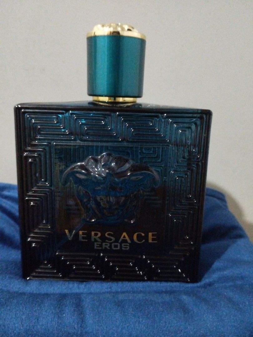 Versace Eros Eau de Toilette (Category: Fragrance & Deodorants) located in Manila. Submitted by rayray030 (Listing ID 1466837402, Image 2). Description: - this is a dupe for the cologne not original but smells the same - rfs: not into manly scents anymore -with box but opened, the item is lightly use but there is still 90% of the product in - Classic, bold, and long-lasting masculine scent - Perfect for gifting or personal use - Shipping via jnt,