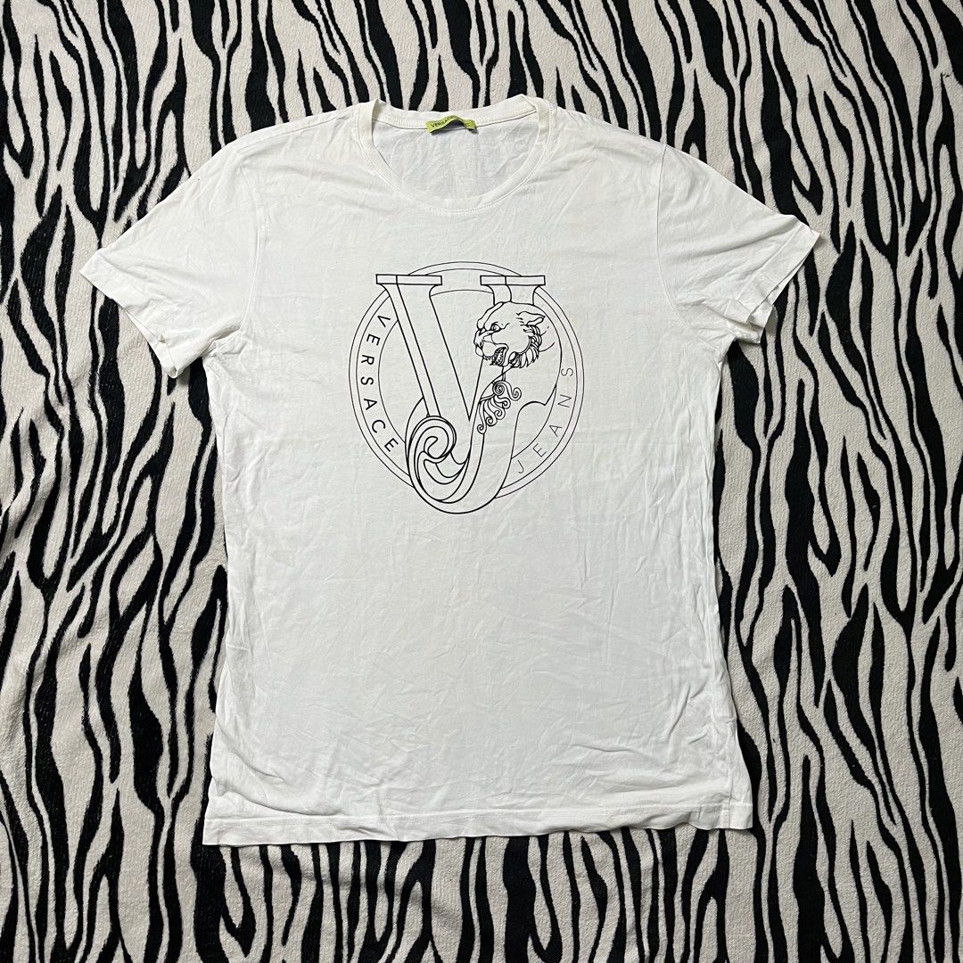 Versace shirt (Category: Shirts) located in Manila. Submitted by royaldripmanila (Listing ID 1466858297, Image 1). Description: Need wash W20 L28.