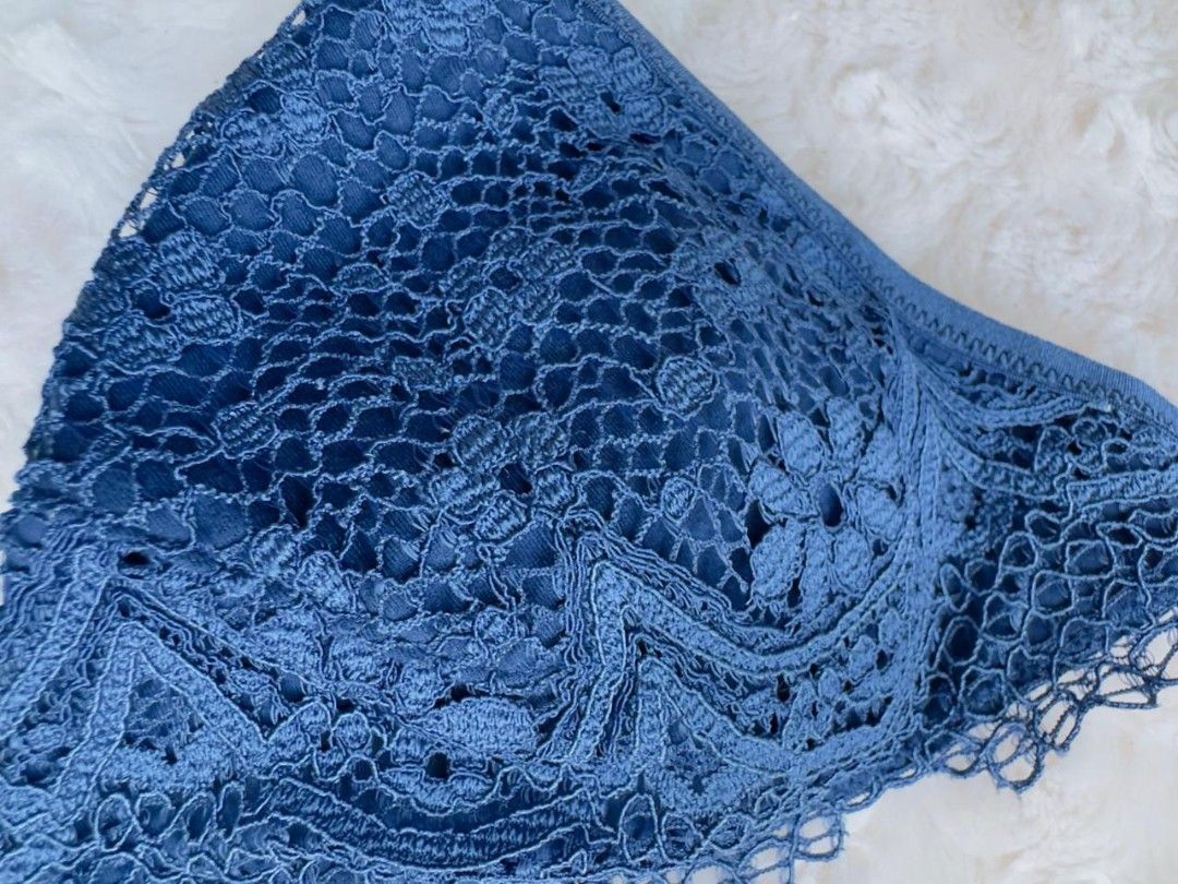 Very sexy vs Blue padded front hook 32cd/34bc (Category: Undergarments & Loungewear) located in Llanera. Submitted by expresclothing (Listing ID 1466821372, Image 3). Description: .
