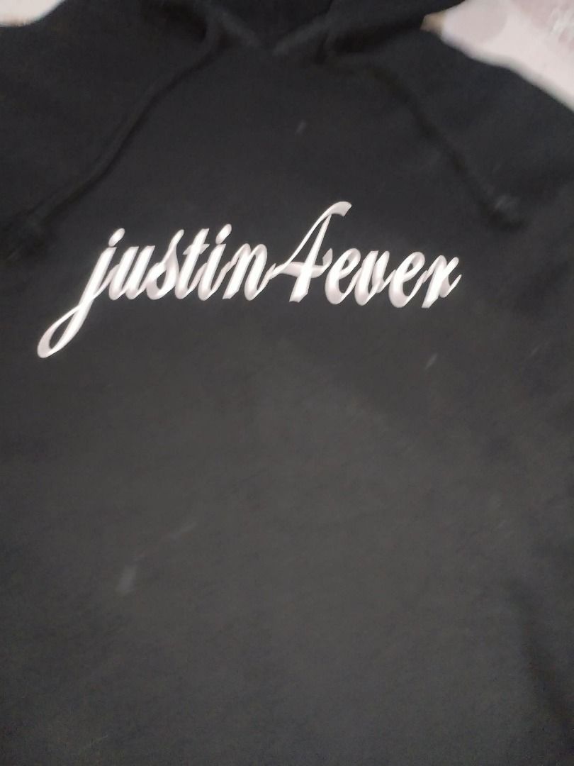 VETEMENTS HOODIE (Category: Coats, Jackets and Outerwear) located in Baguio. Submitted by baguiio_fiinds (Listing ID 1466855688, Image 3). Description: .