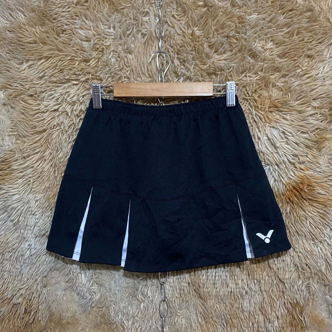 VICTOR DRI-FIT SKIRT (Category: Skirts) located in Butuan. Submitted by jcuabs (Listing ID 1466940932, Image 1). Description: excellent to new condition no issue, need wash only 9.5 or better color rate size medium on tag embroidered logo.