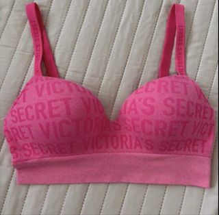 (Category: ) located in . Submitted by thevintagenook (Listing ID 1466906832, Image 1). Description: .