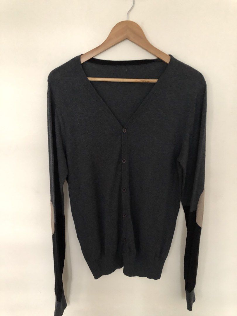 Vintage 80s Wool Elbow Pad Cardigan (Category: Hoodies) located in Manila. Submitted by picklerick_collects (Listing ID 1466856264, Image 1). Description: .
