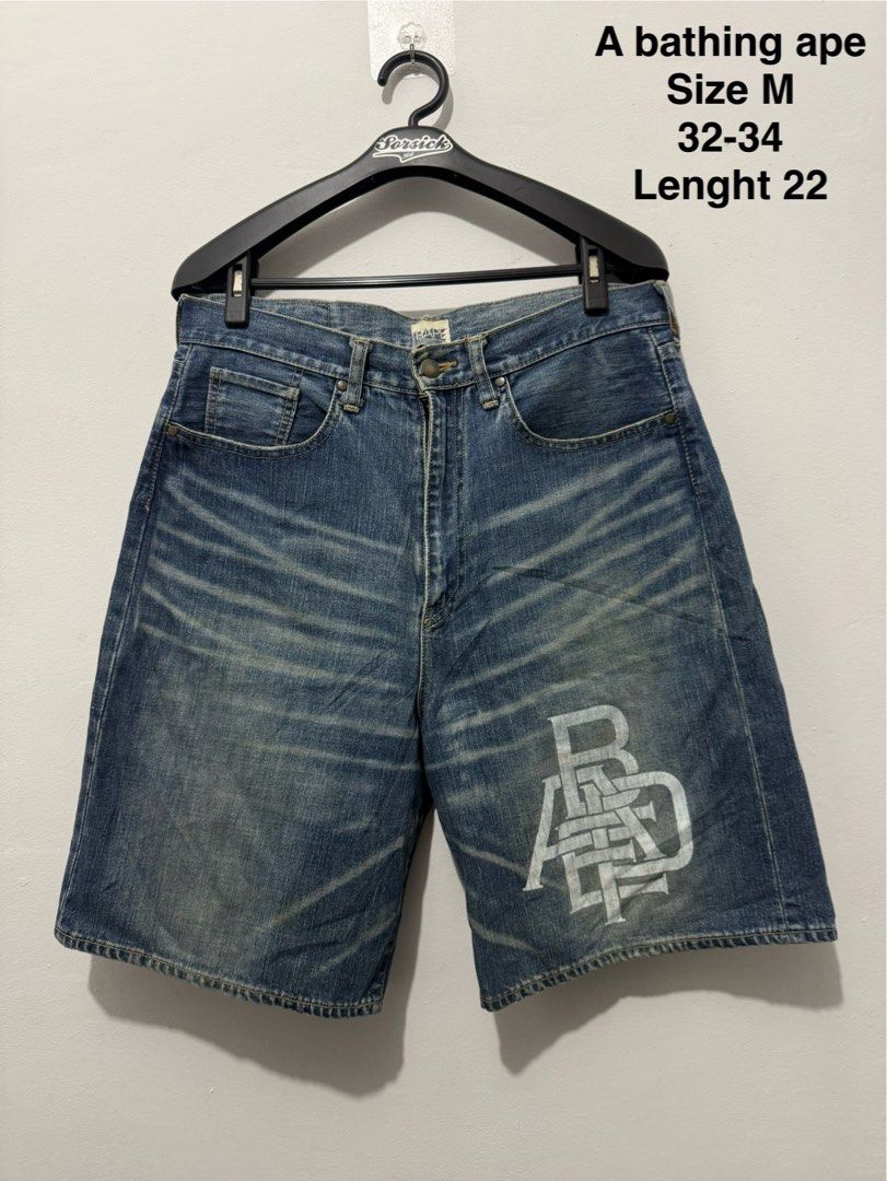 Vintage A bathing ape (Category: Shorts) located in Sorsogon. Submitted by jovert_23alviz (Listing ID 1466928333, Image 1). Description: Size M 32-34 Lenght 22 Verygood condition.