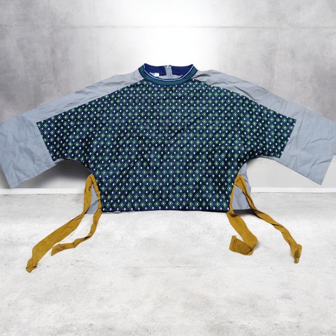 vintage Celine geometric/argyle pattern mixed-media top (Category: Blouses) located in Sindangan. Submitted by barak_ukay (Listing ID 1466914936, Image 2). Description: Very good condition No issue Like brand new condition Color rate 10/10 Mop:jnt free shipping.
