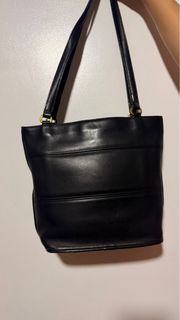 (Category: ) located in . Submitted by kaia_collection (Listing ID 1466835092, Image 1). Description: .