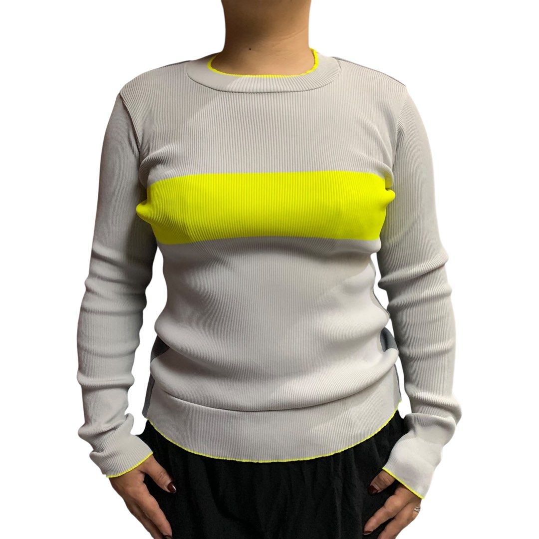 Vintage Comme Des Cargons Tricot “Stretchable” Sweater (Category: Coats, Jackets and Outerwear) located in Baguio. Submitted by thesecretshop_ph (Listing ID 1466887013, Image 3). Description: Size: Small to Medium Fitting Lenght: 22” Width: 16” - 20” Issue: -.