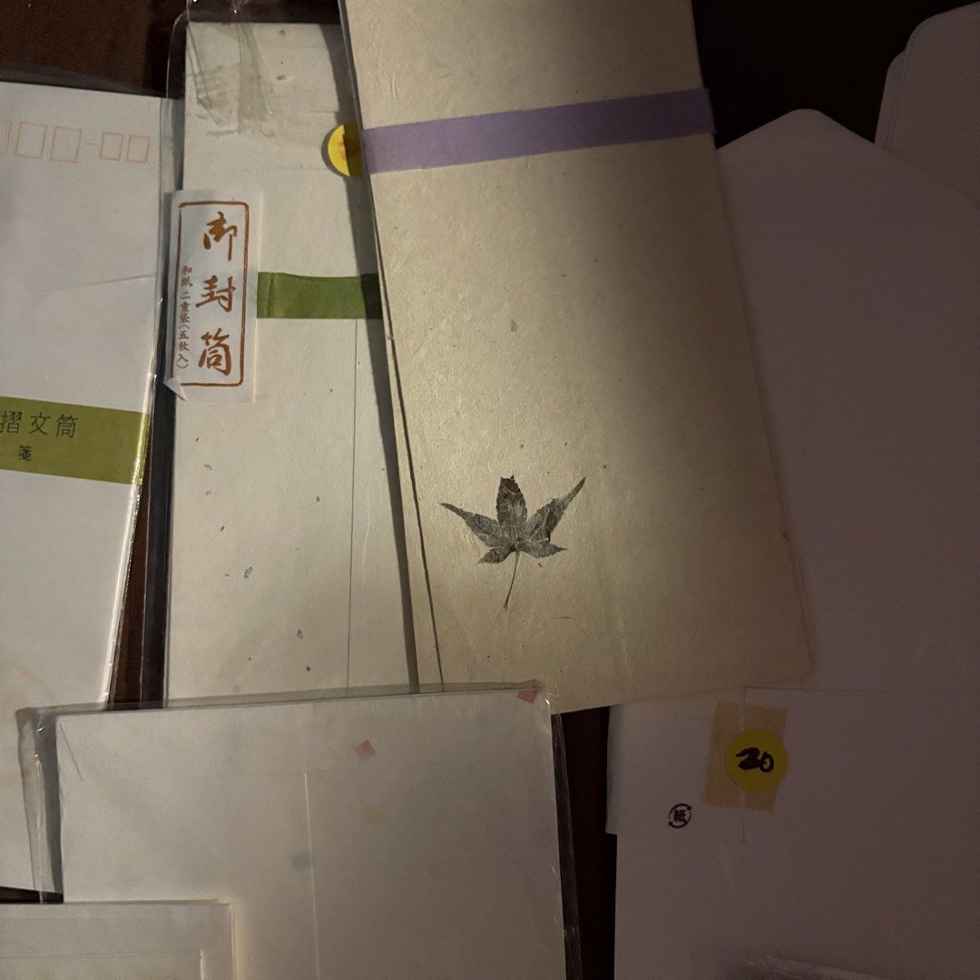 Vintage Envelope Bundle for scrapbook gift journaling (Category: Vintage Collectibles) located in Manila. Submitted by wearly.fits (Listing ID 1466804860, Image 3). Description: Vintage Envelope Bundle 💌📮 A cute mix of vintage loose envelopes, perfect for junk journals, scrapbooking, crafts, collecting, and stationery lovers. 🤎 💰 ₱150 📍 Manila 🚚 J&T / Lalamove — buyer shoulders SF 💳 GCash / Bank Transfer 📩 DM if interested! ⚠️ ITO NALANG 