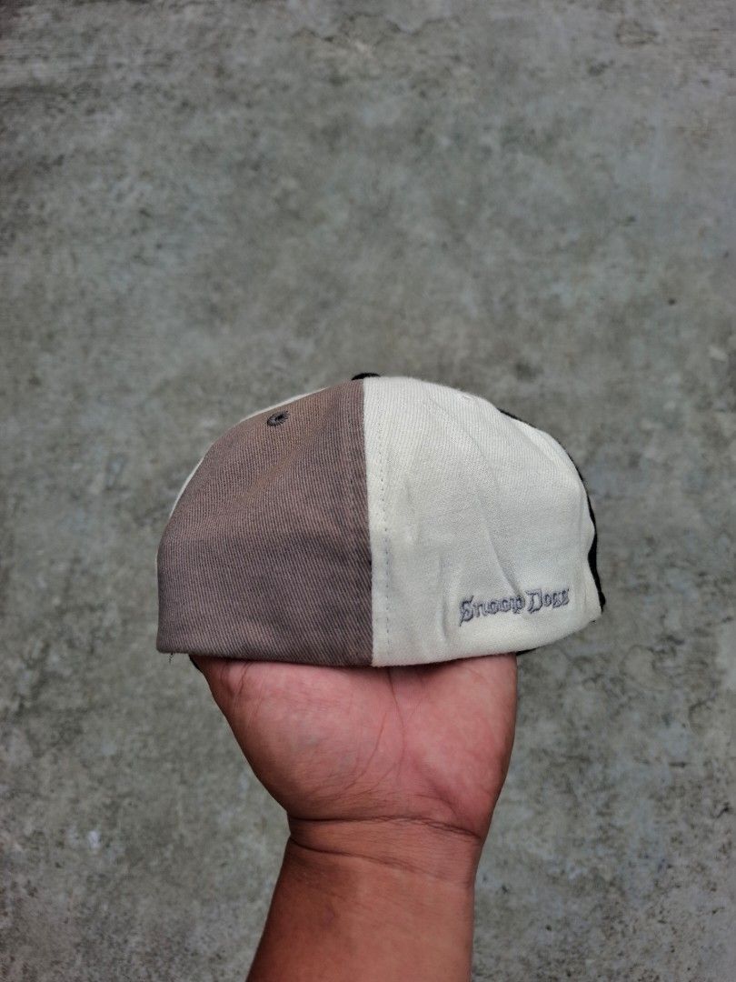 Vintage Hypnotic Hats SAMPLE Snoop Dogg Multi Panel Close Cap (Category: Babies & Kids Fashion) located in Iloilo. Submitted by mnky.bsns03 (Listing ID 1466887507, Image 3). Description: 9/10 Color rate issue: Sun fade on gray part Size Medium.