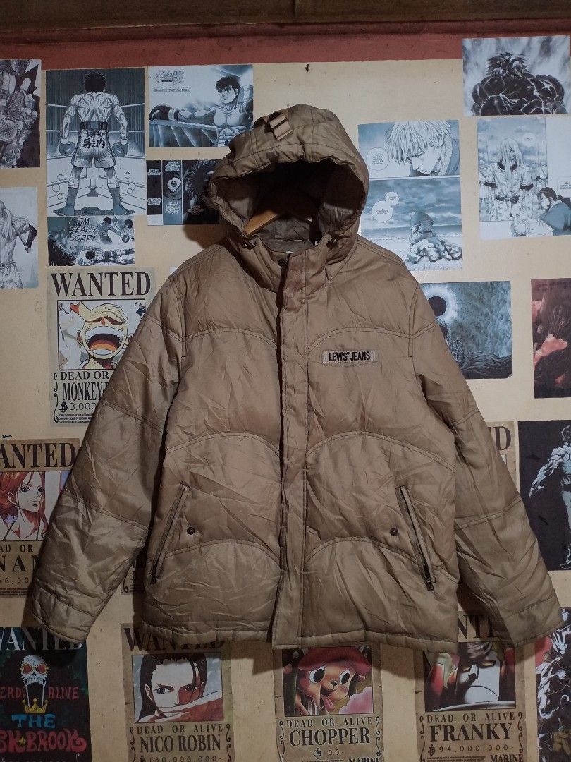 Vintage Levi's Jeans quilted puffer jacket (Category: Coats, Jackets and Outerwear) located in Catbalogan. Submitted by thriftwthbart (Listing ID 1466797682, Image 1). Description: The Levi's Jeans quilted puffer jacket produced during the 1990s and early 2000s dimes: 23x27 cr: 9.5/10.