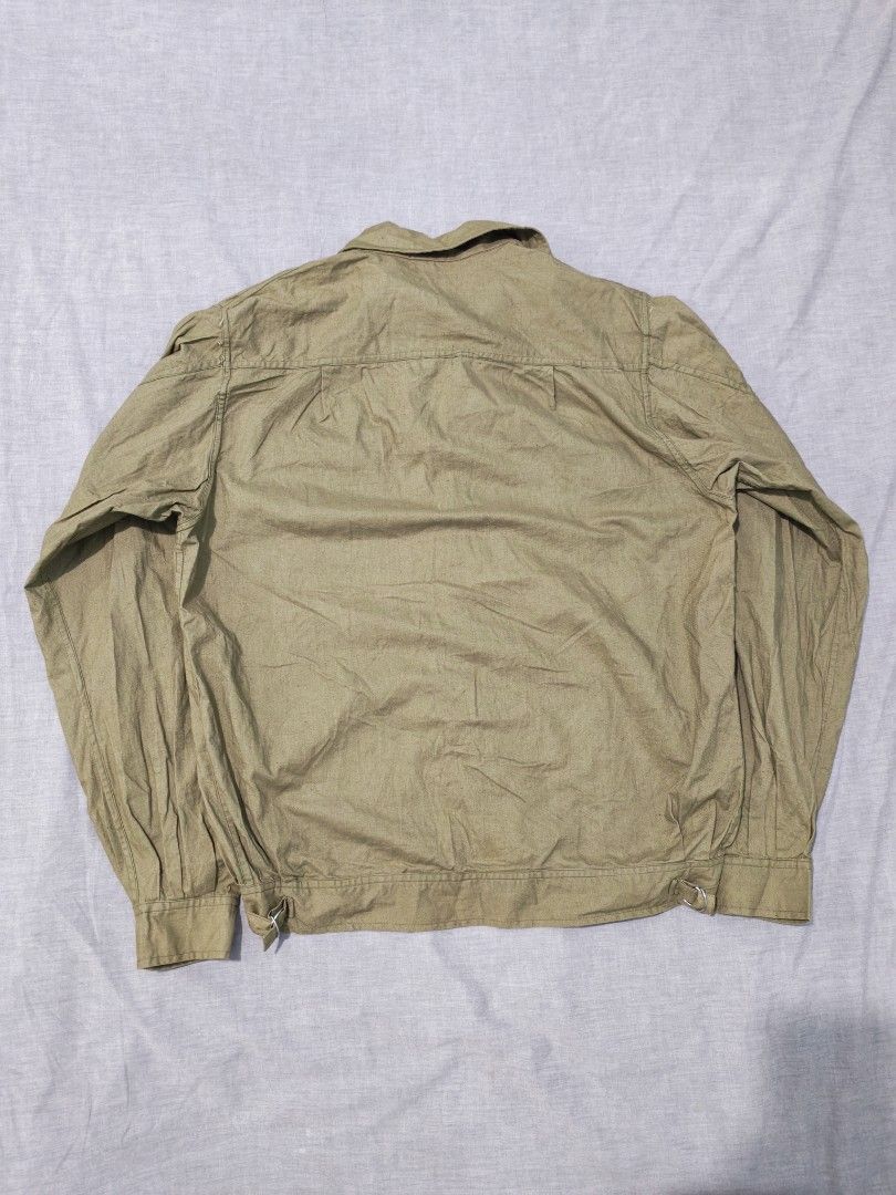Vintage lightweight jacket (Category: Coats, Jackets and Outerwear) located in Baguio. Submitted by used_clothing2600 (Listing ID 1466914167, Image 2). Description: Vintage lightweight jacket verygood condition size large pit to pit 23 length 27.5 shoulders 18.5 sleeve length 26 P 1,000.