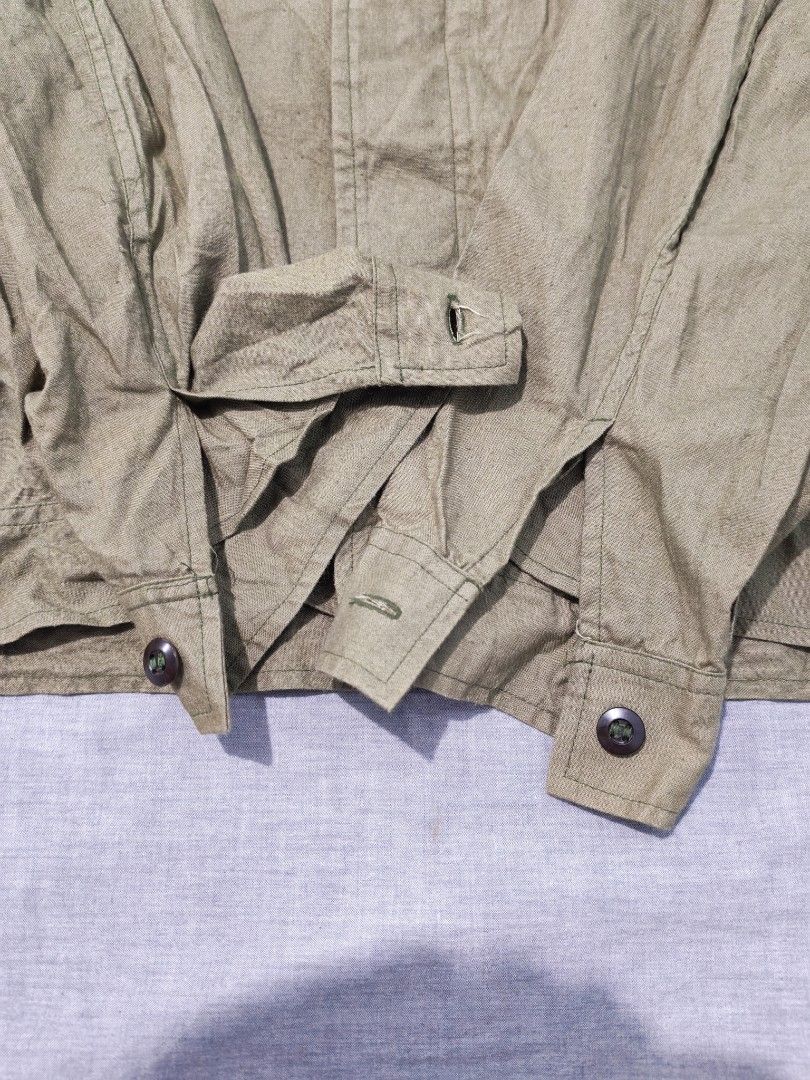 Vintage lightweight jacket (Category: Coats, Jackets and Outerwear) located in Baguio. Submitted by used_clothing2600 (Listing ID 1466914167, Image 3). Description: Vintage lightweight jacket verygood condition size large pit to pit 23 length 27.5 shoulders 18.5 sleeve length 26 P 1,000.