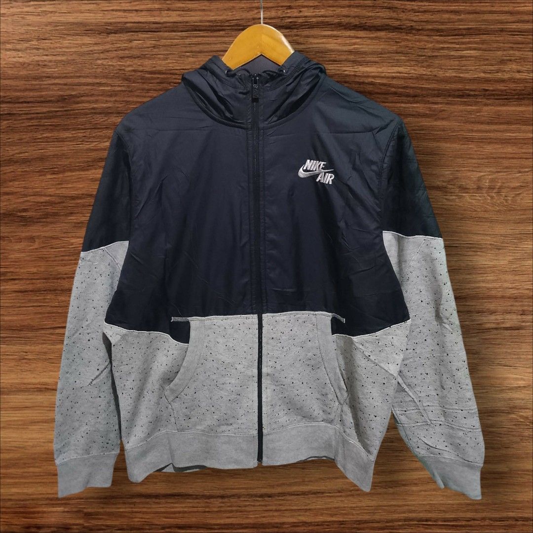 VINTAGE NIKE AIR 2TONE (Category: Coats, Jackets and Outerwear) located in Manila. Submitted by the.good.thrift (Listing ID 1466944435, Image 1). Description: VINTAGE NIKE AIR 2 TONE WINDBREAKER UPPER BUDDY LOWER AND SLEVE FLECE CEMENT AS NEW CONDITION SIZE LARGE.