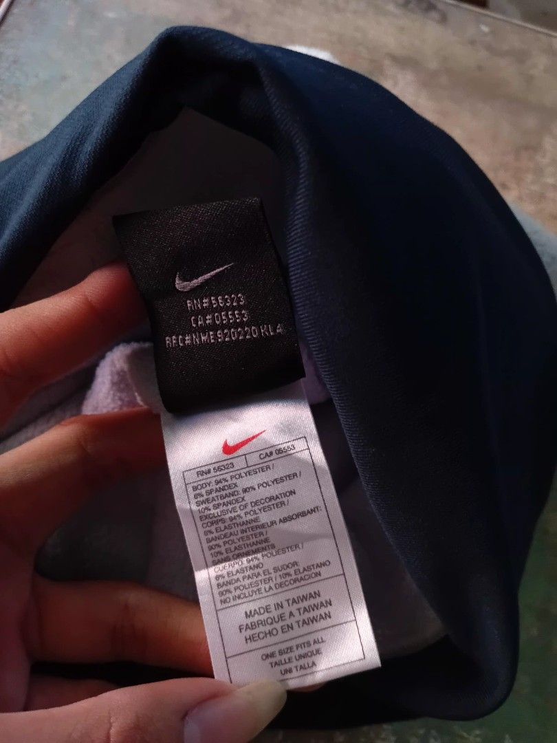 Vintage Nike Beanie (Category: Beanies) located in Mercedes. Submitted by kiel1 (Listing ID 1466901138, Image 3). Description: 350+SF AS NEW CONDITION AUTHENTIC LOC: DAET CAMARINES NORTE (BICOL).