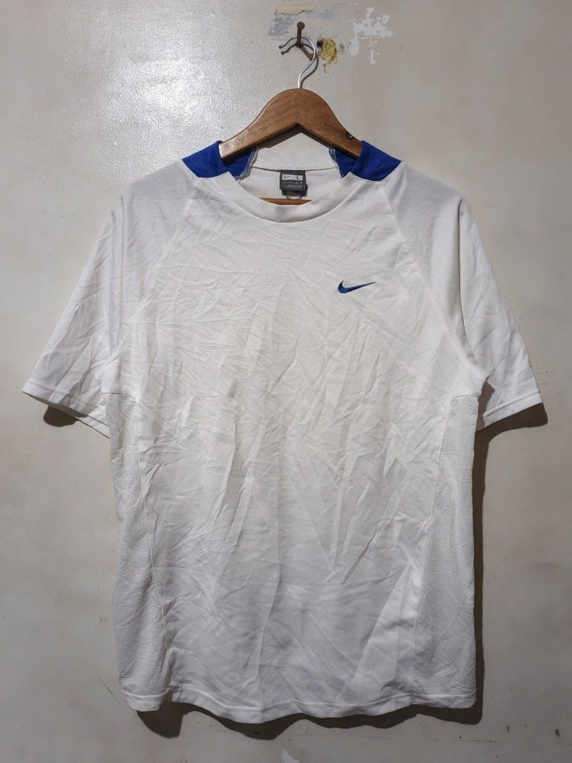 VINTAGE NIKE DRI FIT (Category: Tshirts & Polo Shirts ) located in Ligao. Submitted by kennethrift_finds (Listing ID 1466959532, Image 1). Description: LARGE 21×28 COLOR RATE: 10/10 NO ISSUE AS NEW CONDITION.