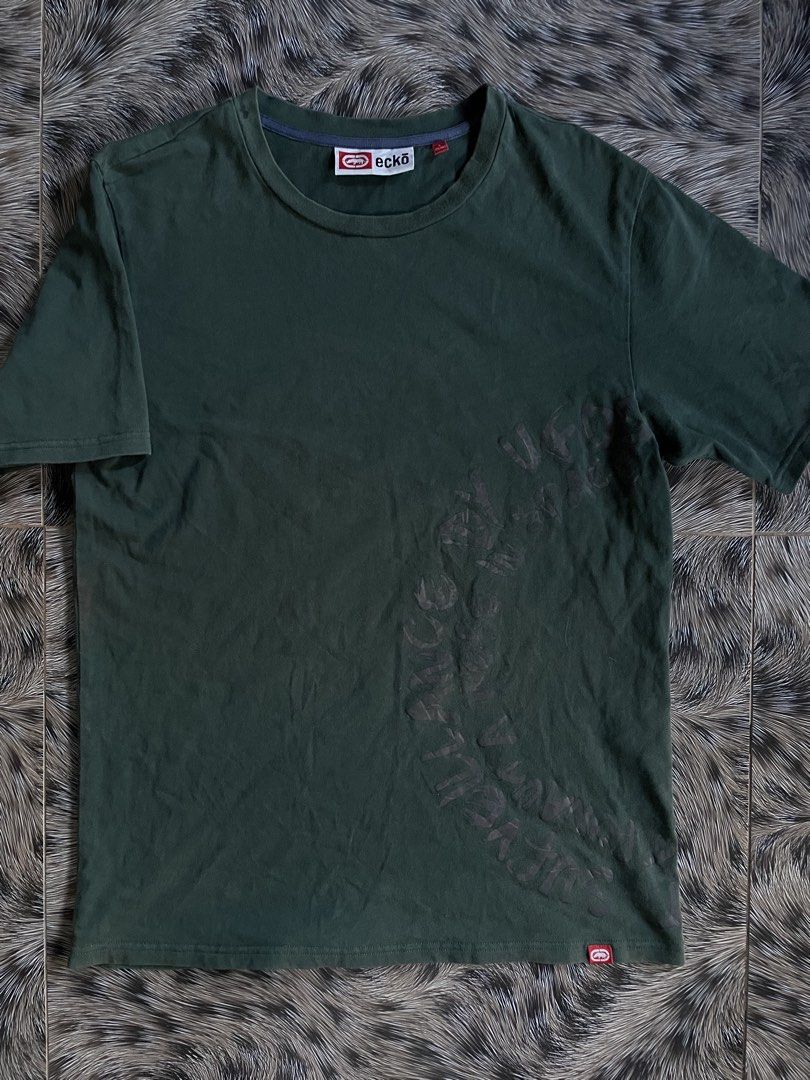 Vintage Reflective Spiraling Ecko Unltd (Category: Tshirts & Polo Shirts ) located in Manila. Submitted by streetnattylituptown (Listing ID 1466794563, Image 3). Description: Vintage Reflective Spiraling Ecko Unltd -Authentic -Vintage -Reflective -Excellent Condition Dimes: Large on Tag Length: 29 Width: 21 UNLI VC UNLI VOUCH CABUYAO LAGUNA DM IF INTERESTED.