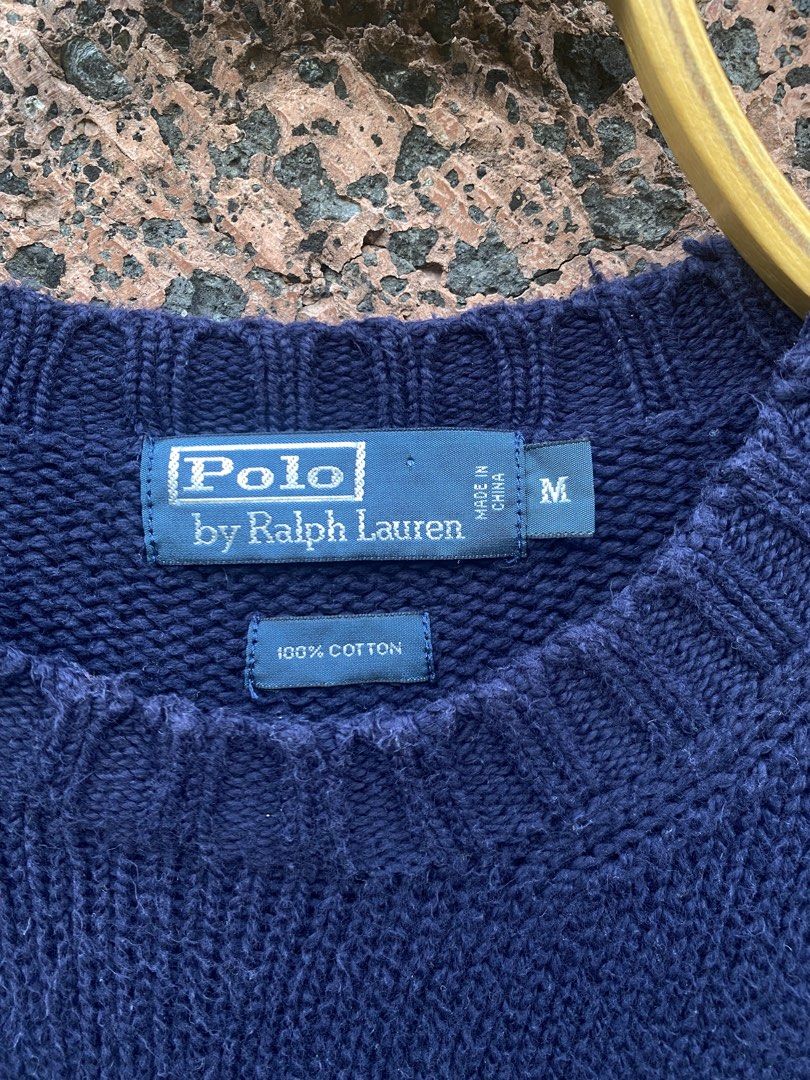 Vintage RL knitted (Category: Hoodies) located in Cabagan. Submitted by rangi0905 (Listing ID 1466928688, Image 2). Description: 21x29 no issue .