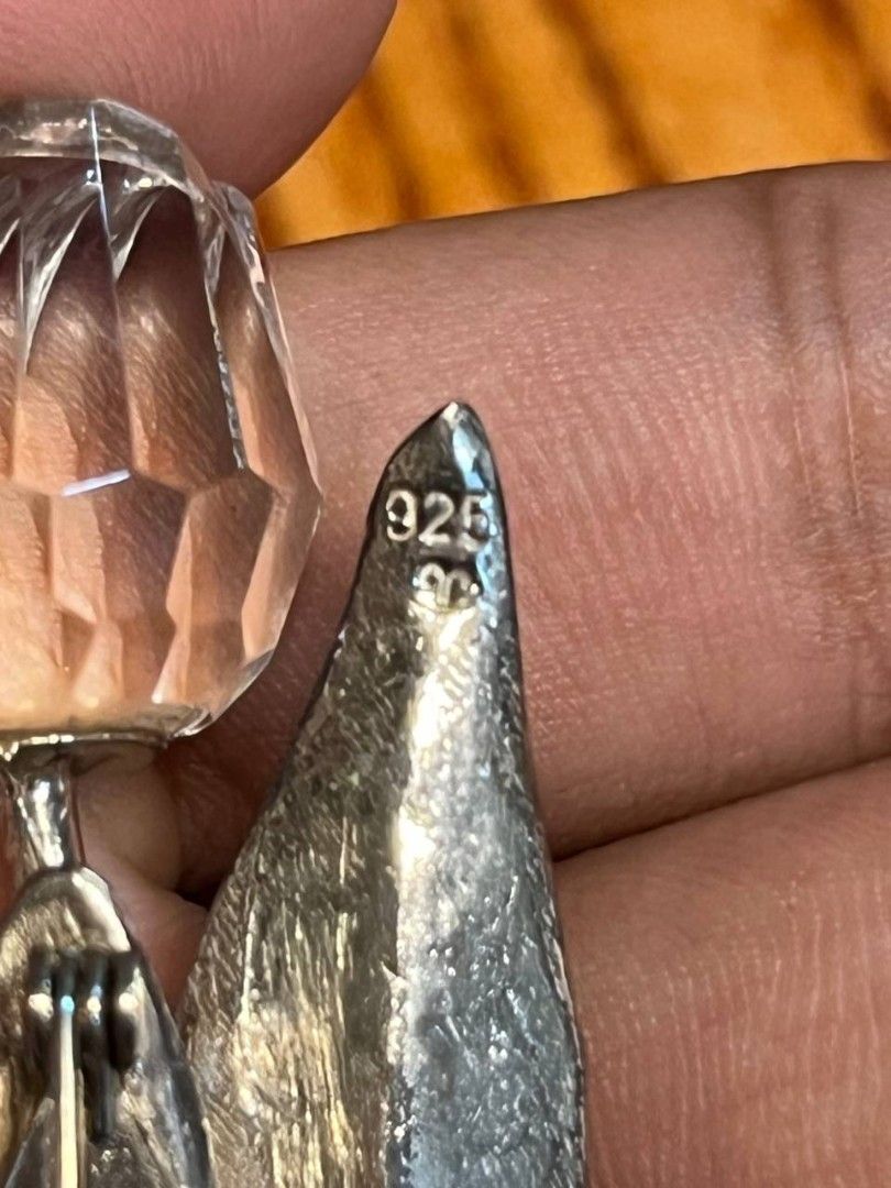 Vintage Silver Brooche (Category: Vintage Collectibles) located in Quezon City. Submitted by michypeachyy1 (Listing ID 1466902094, Image 2). Description: send offer via dm.