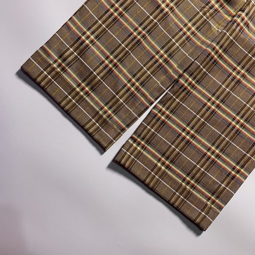 Vivienne Tam Plaid Trouser (Category: Other Bottoms) located in Bacolod City. Submitted by quiarakazelxx (Listing ID 1466942565, Image 3). Description: Size: Small on tag •Can Stretch to Medium Waist: 27-32 Length: 37.5 Flaws: None •like new •Click Every Photo to Appreciate the item Pm to purchase📩.
