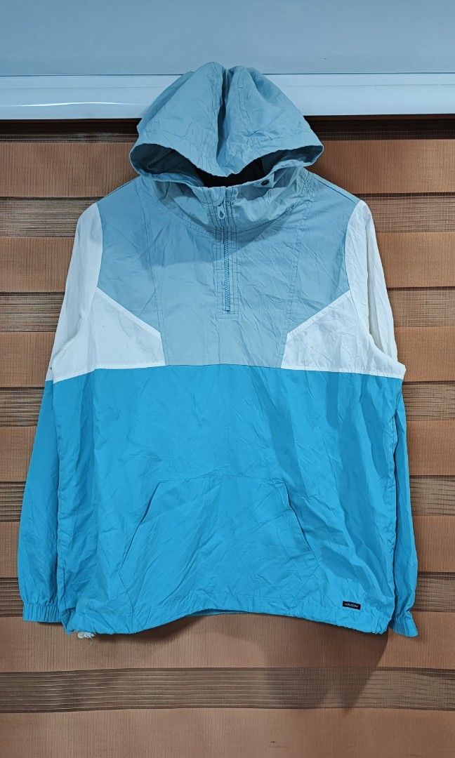 Volcom Half-Zip Windbreaker (Category: Coats, Jackets and Outerwear) located in Cabuyao City. Submitted by dthrifts (Listing ID 1466928069, Image 1). Description: 22 W 26 L Authentic Water Resistant Needs Wash Excellent Condition.