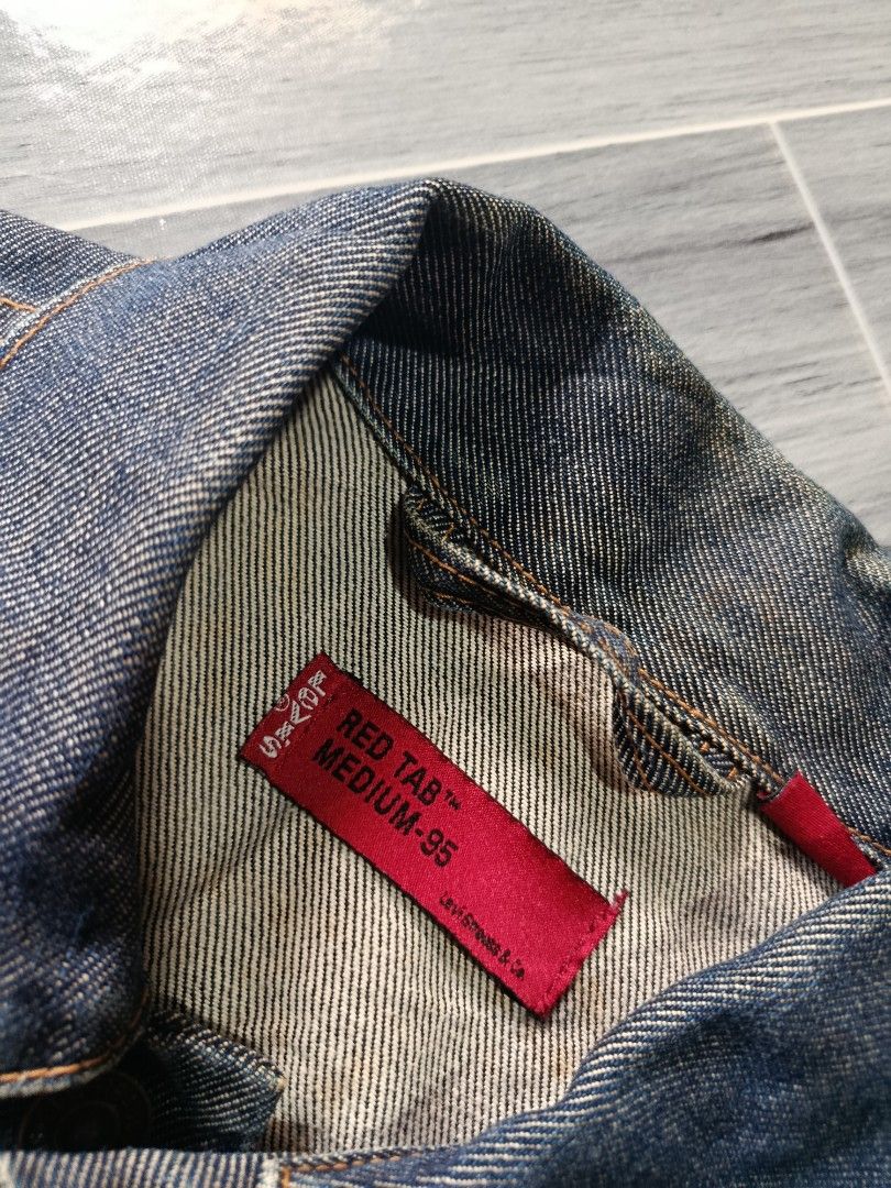 Vtg Levis raw denim Jacket medium (Category: Coats, Jackets and Outerwear) located in Bacolod City. Submitted by empatees (Listing ID 1466782780, Image 3). Description: .