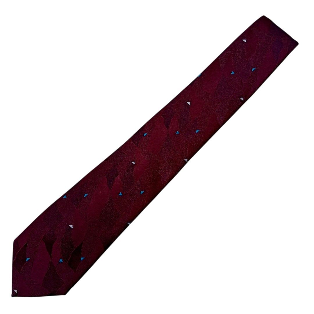W. Germany ​Maroon Burgundy Abstract Geometric Pattern Neck tie (Category: Ties) located in Abucay. Submitted by gibzzz123 (Listing ID 1466816025, Image 1). Description: • All items are ON HAND and ready to be shipped/picked up. • Items are preloved/ukay, so please expect minimal signs of usage unless stated otherwise. • No major issues — good condition unless otherwise indicated in the listing. • Actual color may slightly vary due to lighting an