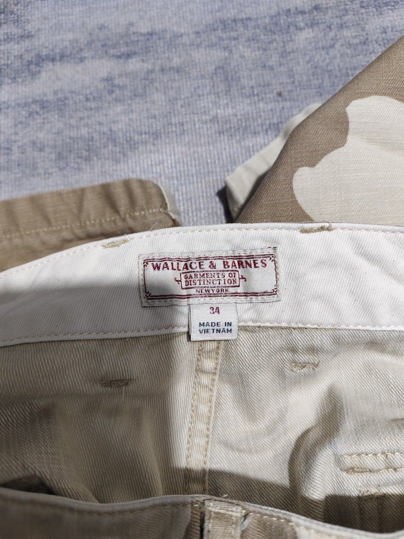 wallace & barnes dessert camou short (Category: Shorts) located in Baguio. Submitted by igorotak.111.taraki.com (Listing ID 1466869619, Image 3). Description: FS Wallace & Barnes Army Utility Camp Shorts in a desert camouflage pattern featuring a button-fly closure and front patch pockets inspired by vintage military utility wear. V.GOOD CONDI NO ISSUES SOLID NITO ❤️ L-19 W-34 ON TAG ACTUAL 36 CAN FIT 34-36 CAN DO H-11.