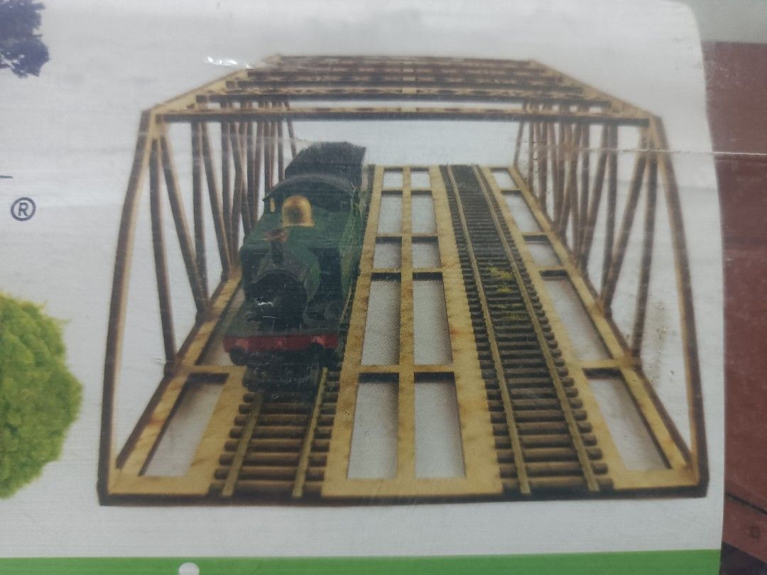 War World Scenics Red Double Track Bowstring Bridge for model railway (Category: Vehicle & Diecast Models) located in Davao. Submitted by zeek_key_collectibles (Listing ID 1466959242, Image 2). Description: .