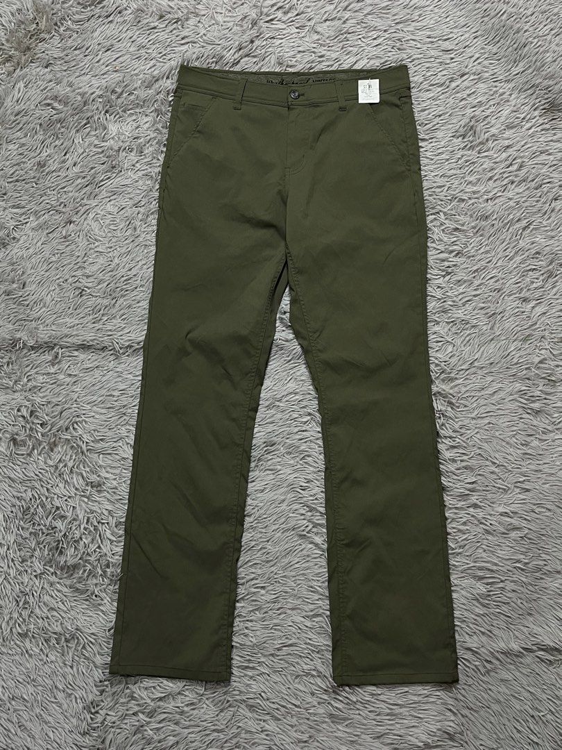 Weatherproof Men’s Nylon Five Pocket Pants (Category: Activewear) located in Dipolog. Submitted by krstnagnis98 (Listing ID 1466914826, Image 2). Description: Weatherproof Men’s Nylon Outdoor Pants - Army Green Size 34 Actual L 41” Hem 8” Quickdry Lightweight Ganda po neto No flaws Mine 850 Dm. 💌.