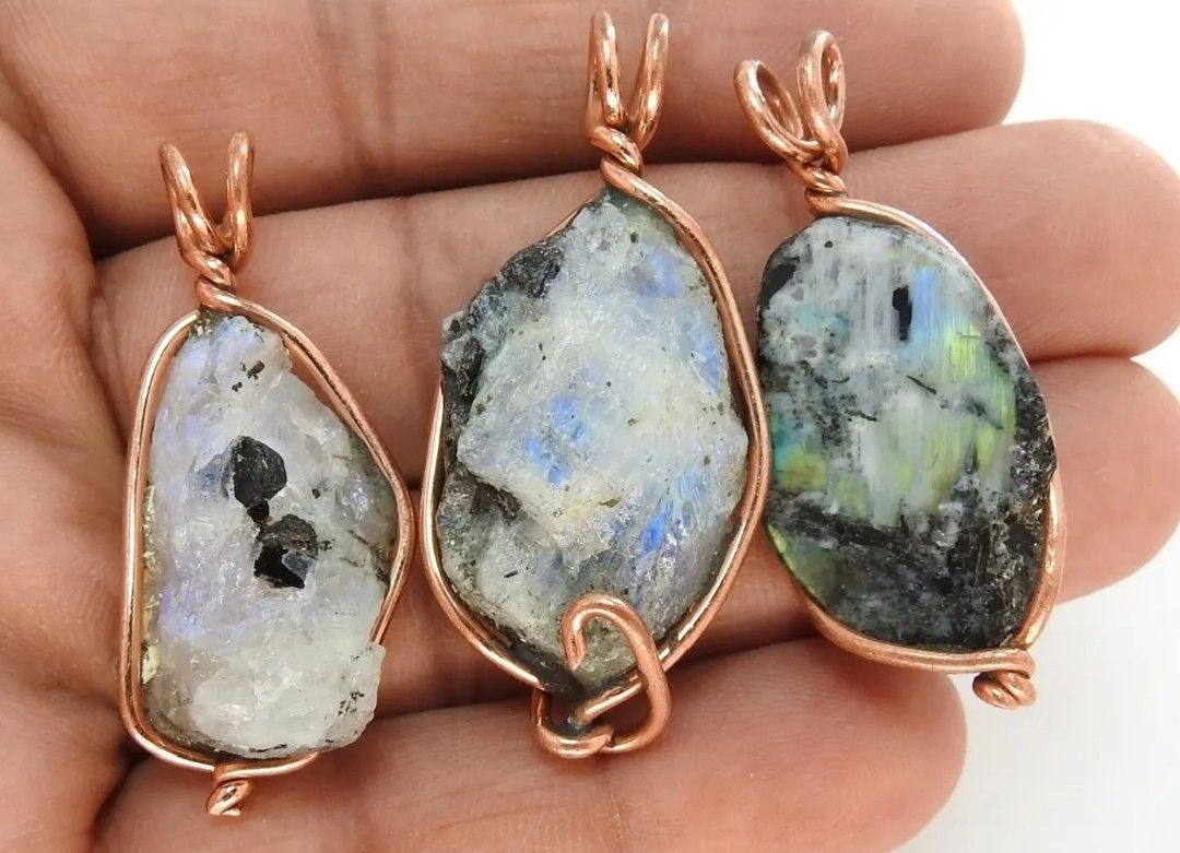 White Rainbow Moonstone (Category: Luxury Accessories) located in Rizal. Submitted by quickshark.aa27d2 (Listing ID 1466965554, Image 1). Description: Natural Moonstone from Rajhastan India.