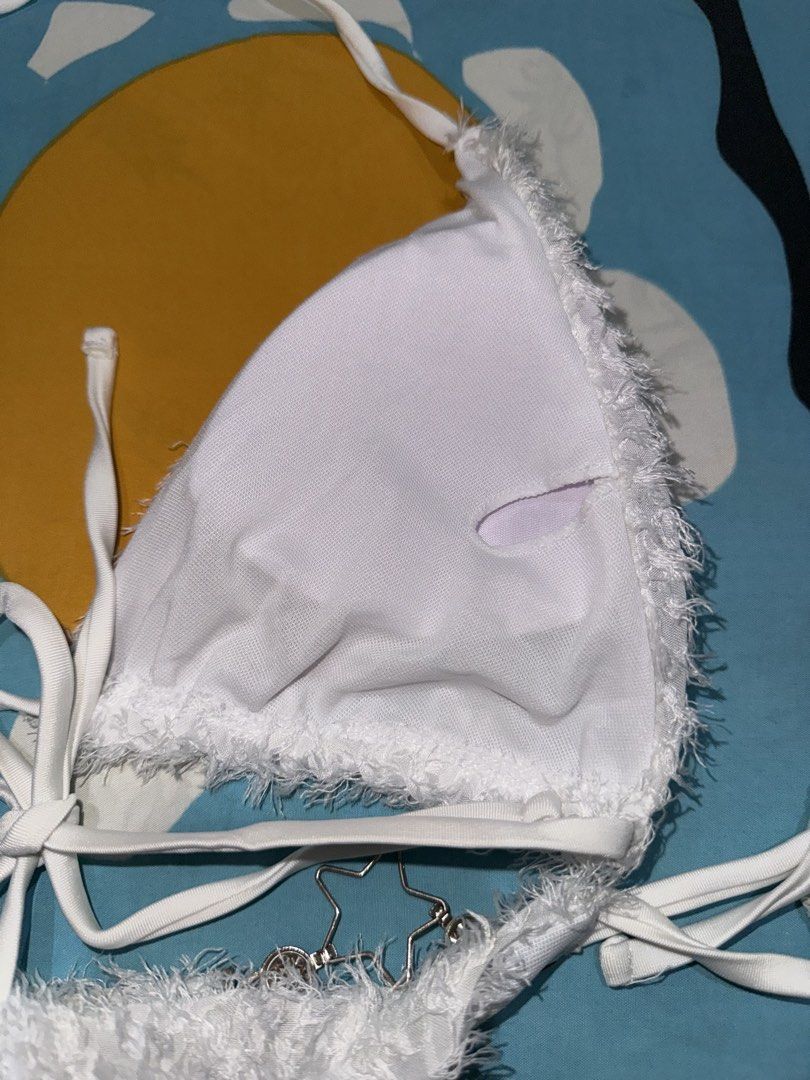 White Two Piece Swimwear (Category: Bikinis & Swimsuits) located in Naga. Submitted by sbcookieee (Listing ID 1466837143, Image 3). Description: .